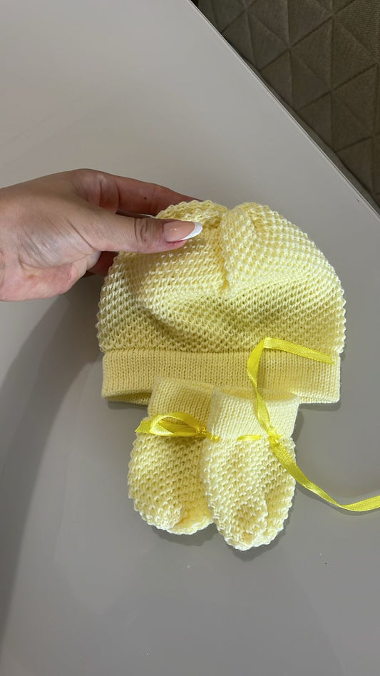 Kit Touca e Luva em Tricot Amarelo